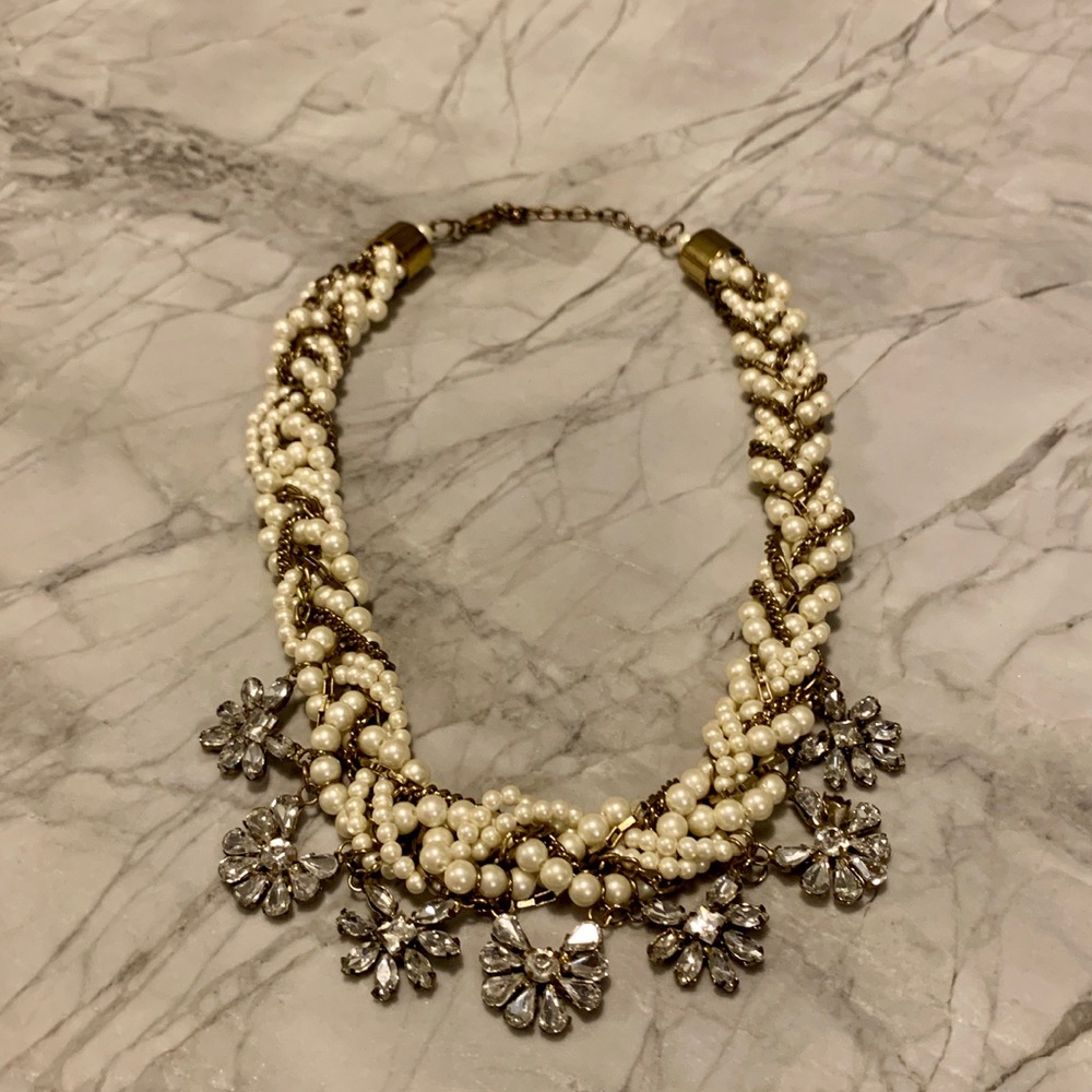 Statement necklace